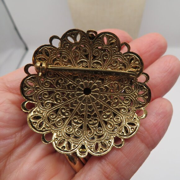 Vintage West Germany Brown Cameo Rhinestone Faux Pearl Accent Filigree Brooch - Picture 4 of 10